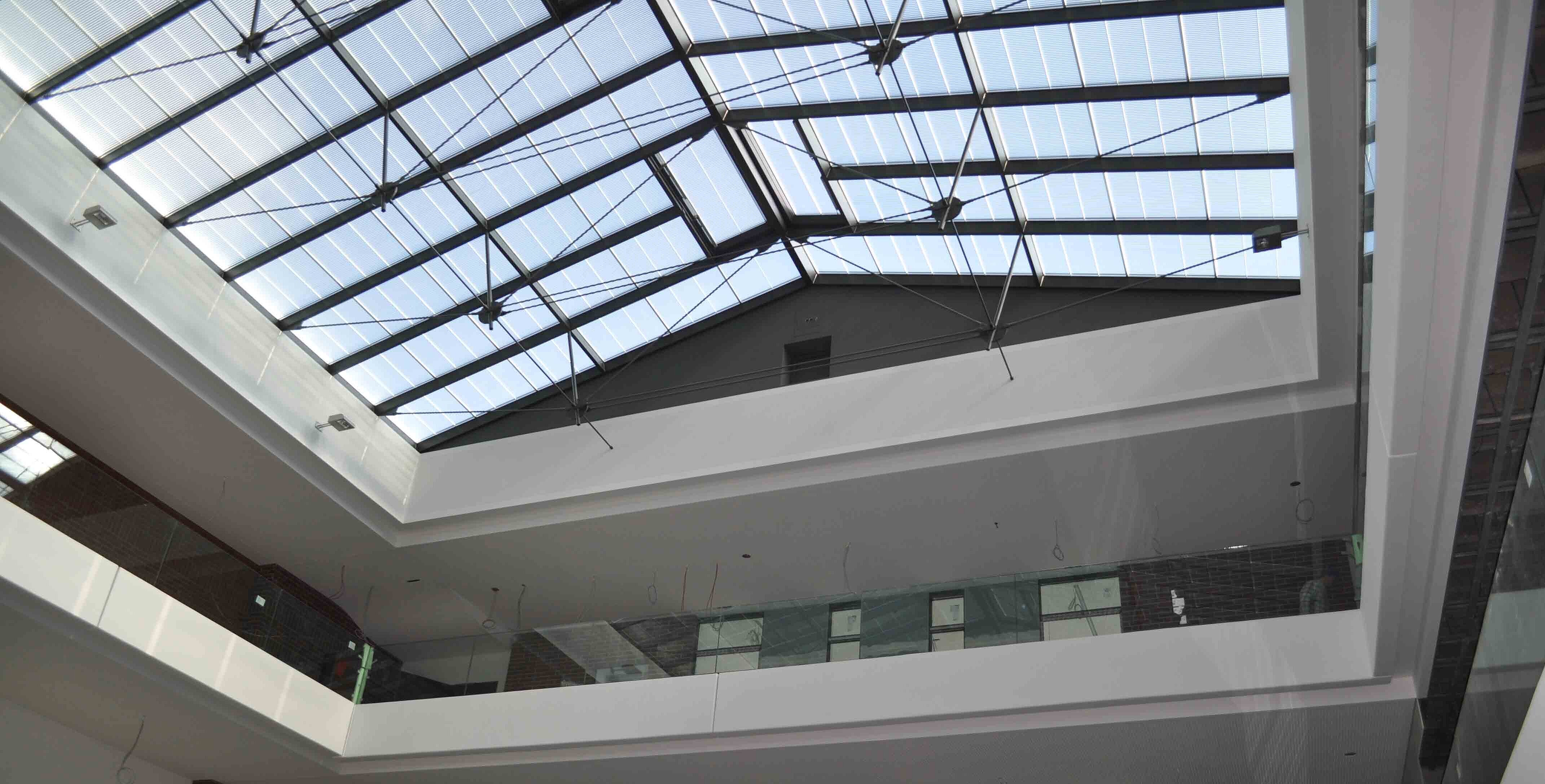 Neues Tageslicht für das Dominicus-von-Linprun-Gymnasium mit OKASOLAR S