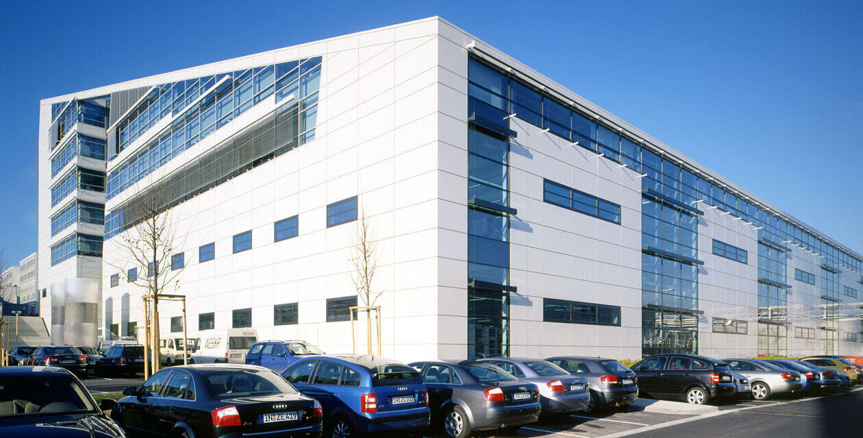 Elektronik Center Audi AG