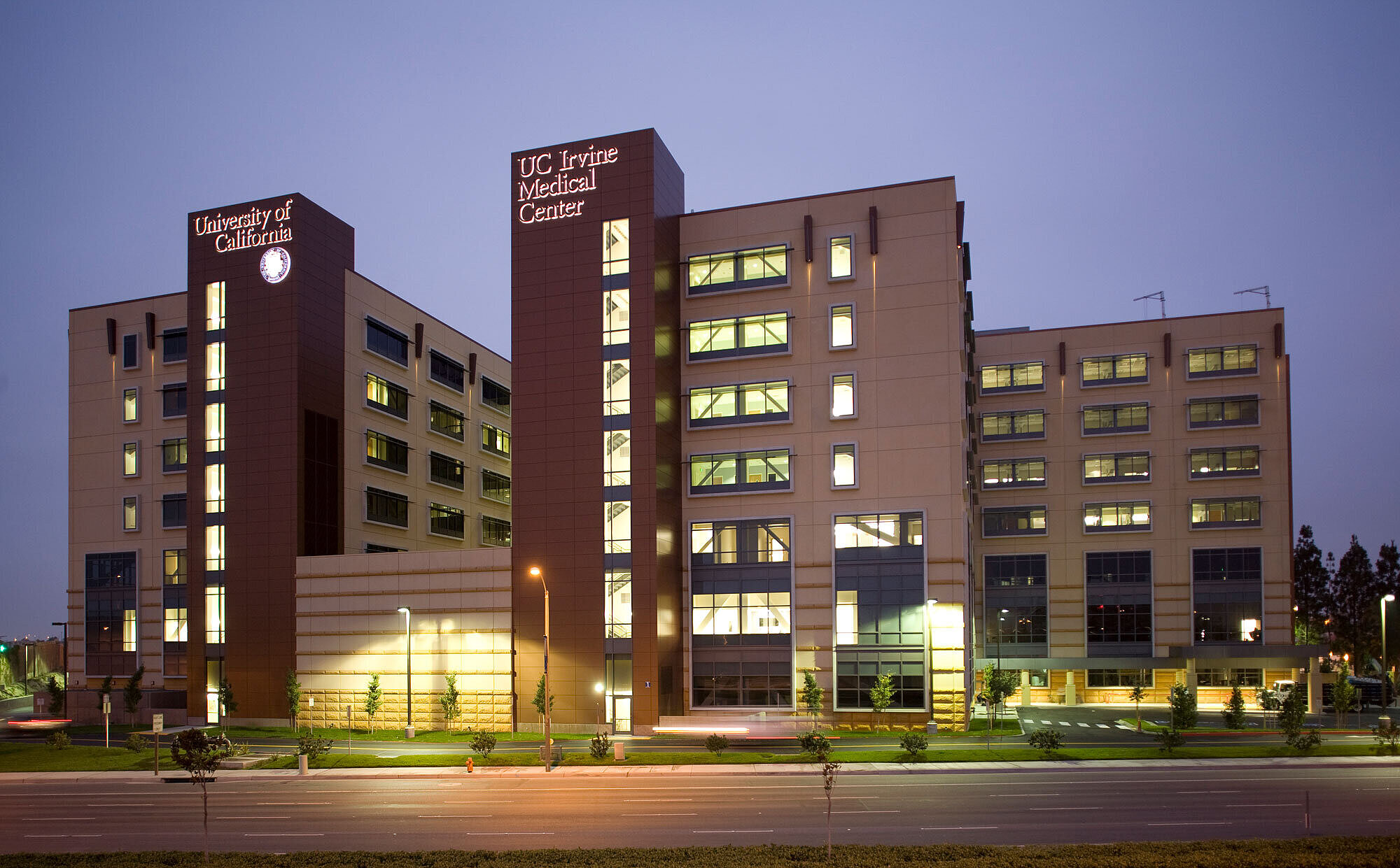 University of California Irvine Medical Center Hospital mit OKATECH