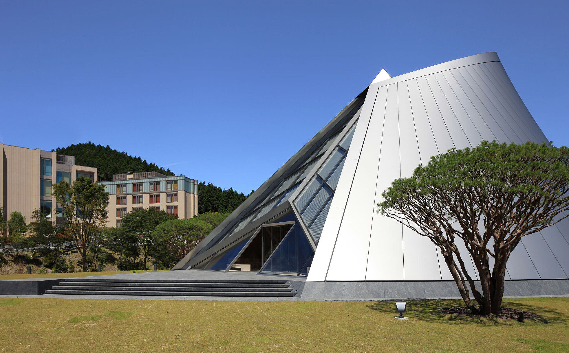 Student Hostel and Chapel - Miho Institute of Aesthetics